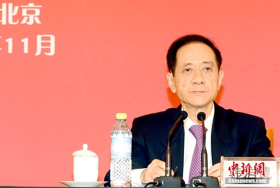 全國(guó)政協(xié)副主席韓啟德致辭出席華文文學(xué)大會(huì)