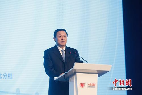 中國(guó)僑網(wǎng)國(guó)務(wù)院新聞辦副主任郭衛(wèi)民出席第十屆世界華文傳媒論壇開(kāi)幕式并致辭。韓海丹 攝