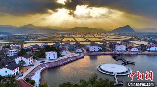 中國僑網(wǎng)浙江省臺州市三門縣濤頭村風(fēng)光 葛敏 攝