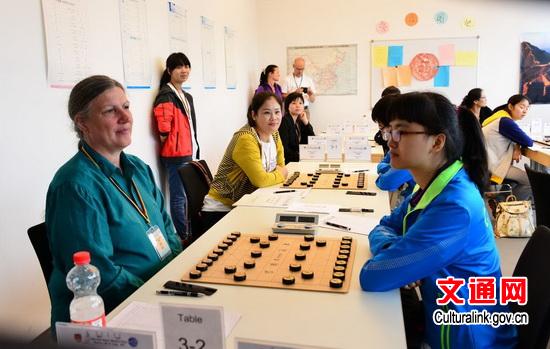 唯一的非華裔女棋手柏林隊丹妮拉(Daniela