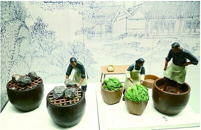 中國僑網(wǎng)雪菜雕塑。(蔣新軍 攝)
