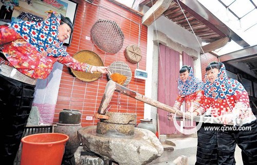 中國(guó)僑網(wǎng)五六十歲的水車仍能轉(zhuǎn)動(dòng),。