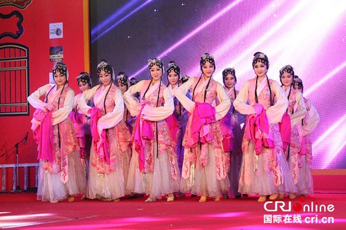 中國僑網(wǎng)山西藝術(shù)團演出,。