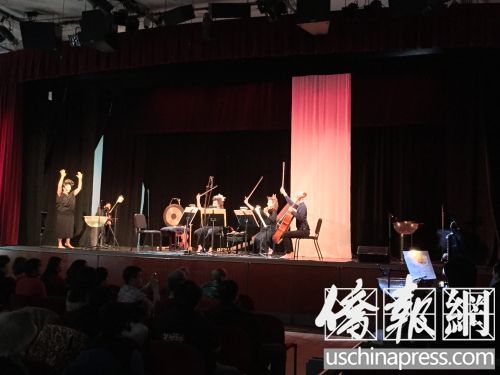 中國(guó)僑網(wǎng)法拉盛市政廳文化藝術(shù)中心于8日上演音樂(lè)家譚盾的名作《鬼戲》。(美國(guó)《僑報(bào)》/孫瓔姝 攝)