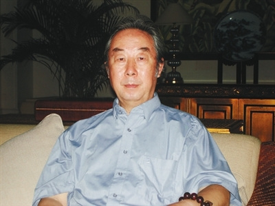 中國(guó)僑網(wǎng)畫(huà)家喬德龍。