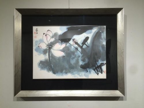 展出作品《荷花》,,1968年張大千作。(美國《僑報(bào)》)