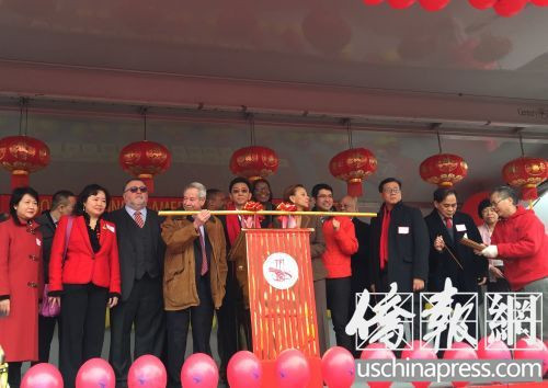 眾多民選官員與社區(qū)人士出席布魯克林第29屆新春醒獅賀歲大游行。(美國《僑報》/崔國萁