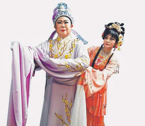 林舜香(左)和劉映雪將在《青云記》中挑大梁(新加坡《聯(lián)合早報(bào)》)