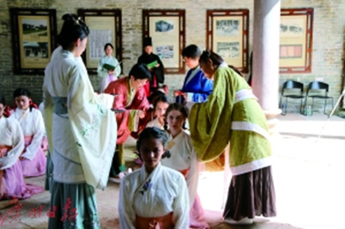 “成人禮”現(xiàn)場,。(陳治家