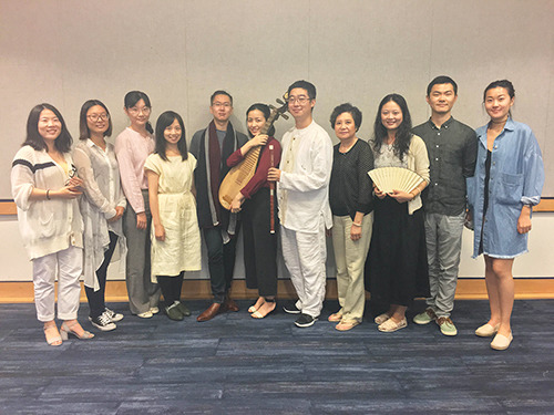 茸茸雅集昆曲曲會于佩斯大學舉辦,,參與表演者合影。