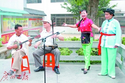 太和鎮(zhèn)的大叔大媽們正在排練客家山歌,。