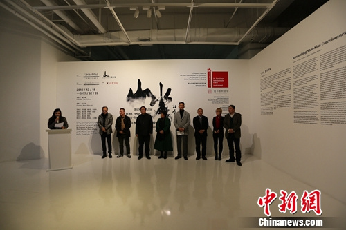 中國僑網(wǎng)山水社會 北京山水美術館展覽現(xiàn)場