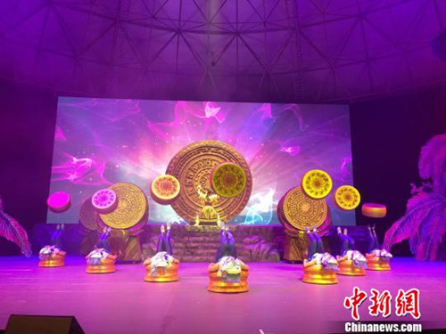 中國僑網(wǎng)演出現(xiàn)場,。(李敏軍 攝)