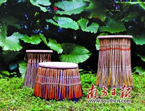 中國(guó)僑網(wǎng)廣州美術(shù)學(xué)院工業(yè)設(shè)計(jì)學(xué)院家具工作室?guī)熒谱鞯妮覆菰O(shè)計(jì)作品,。(資料圖)