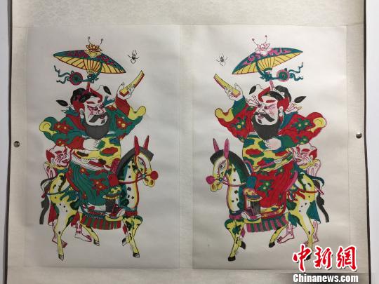 中國僑網(wǎng)蘇州桃花塢年畫《財神駕到》,,作者是房志達,。 曾潔 攝