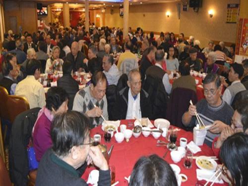 中國僑網(wǎng)農(nóng)歷新年將至,,中餐館生意火爆,。(美國《世界日報》/俞姝含 攝)