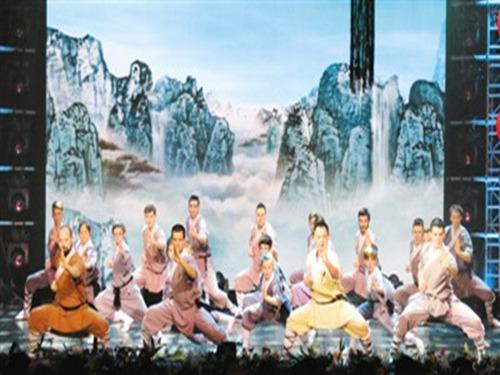 中國(guó)僑網(wǎng)《禪武迎春》節(jié)目表演。(宦佳 攝)