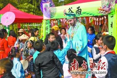 中國僑網(wǎng)活動現(xiàn)場,。(何俊 攝)