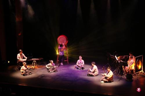 中國(guó)僑網(wǎng)新加坡湘靈音樂(lè)社在紐約的兩場(chǎng)演出獲得熱烈回響。(新加坡《聯(lián)合早報(bào)》資料圖)