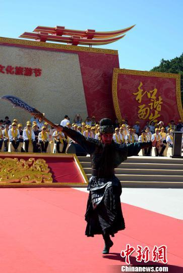 中國(guó)僑網(wǎng)圖為《關(guān)公》舞劇折子戲表演,。 張金川 攝