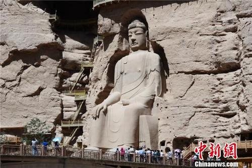中國僑網甘肅省人民代表大會常務委員會通過了世界文化遺產炳靈寺石窟“單獨立法”保護的27項條例,,并決定于7月1日起正式施行?!∈酚袞| 攝