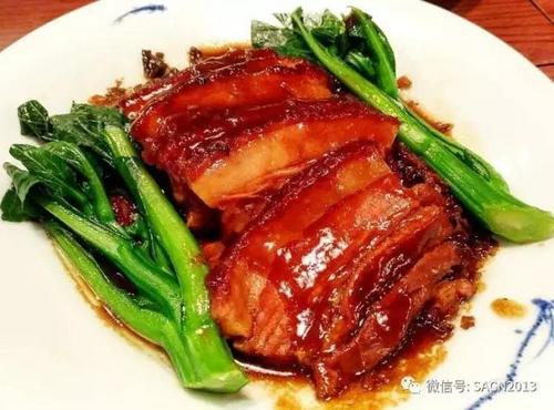 中國(guó)僑網(wǎng)客家梅菜扣肉。(南非《華僑新聞報(bào)》微信公眾號(hào))