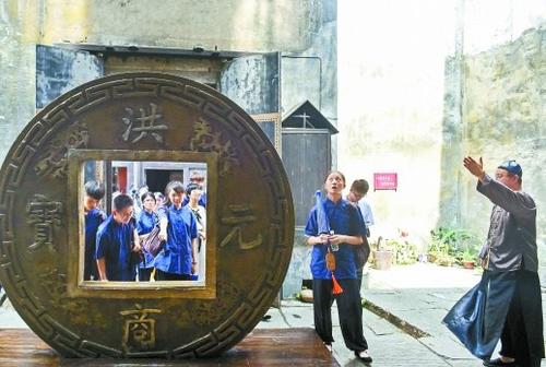 中國僑網(wǎng)(唐俊 通訊員 劉路文 攝影報(bào)道)