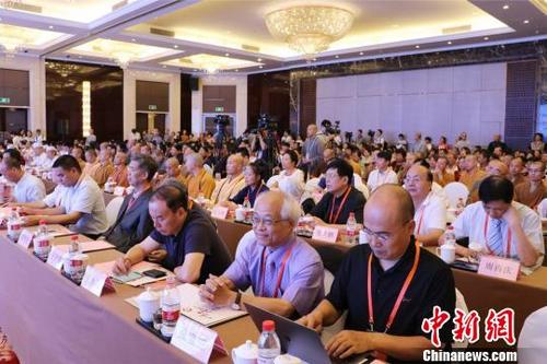 中國僑網(wǎng)圖為中華慈孝文化節(jié)暨浙江省宗教界開展“傳承慈孝·五教同行”活動(dòng)啟動(dòng)儀式 王剛 攝