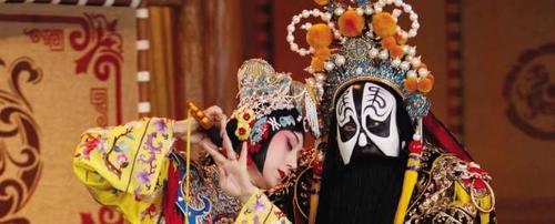 中國(guó)僑網(wǎng)京劇《霸王別姬》將在大都會(huì)博物館演出,。(美國(guó)《世界日?qǐng)?bào)》)