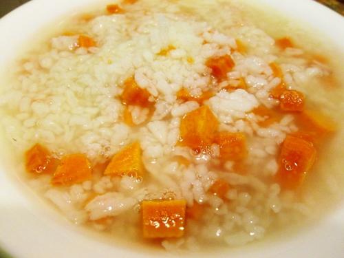 中國(guó)僑網(wǎng)紅薯稀飯,。(圖片來(lái)源:美國(guó)《世界日?qǐng)?bào)》)