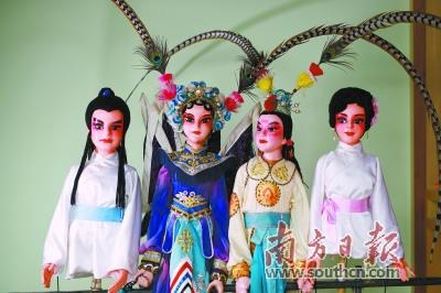 中國(guó)僑網(wǎng)制作精良的傳統(tǒng)木偶道具,。本欄攝影 南方日?qǐng)?bào)記者 王良玨