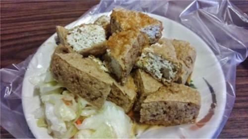 中國僑網(wǎng)臭豆腐。(BBC)
