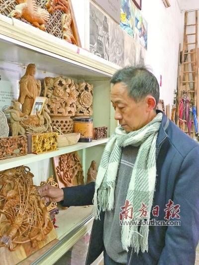 中國(guó)僑網(wǎng)林養(yǎng)武和他的木雕作品,。