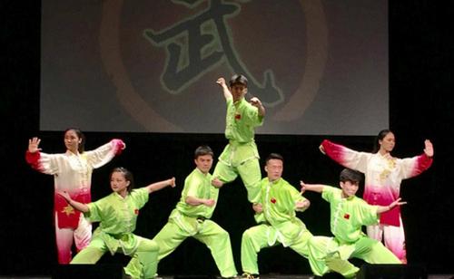 中國僑網演出現(xiàn)場。