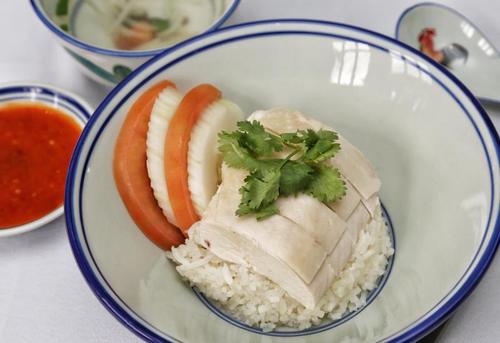 中國僑網(wǎng)海南雞飯,。(《新加坡聯(lián)合早報(bào)》/陳福洲 攝)